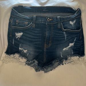 Kancan High Rise Stretch Shorts In Brooks Buckle Size 27